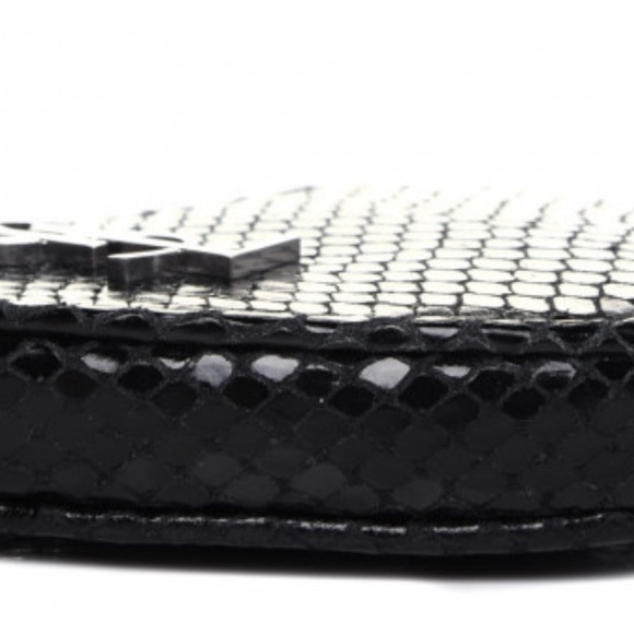 YSL SAINT LAURENT
Calfskin Snakeskin Embossed Love Heart Belt Bag Black - Picture 9 of 14